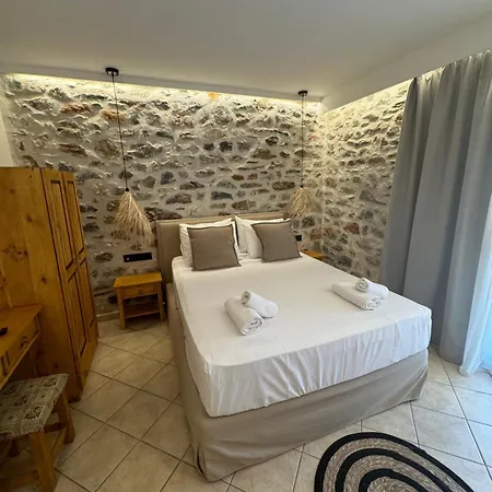 Paradise Hotel