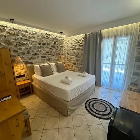 Paradise Hotel Marmárion