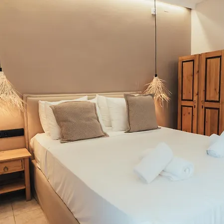 Paradise Hotel 3*