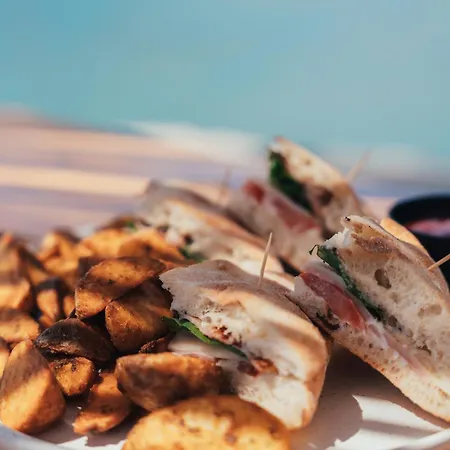 호텔 Paradise 마르마리온