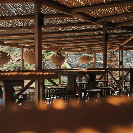 Paradise 3* Marmárion