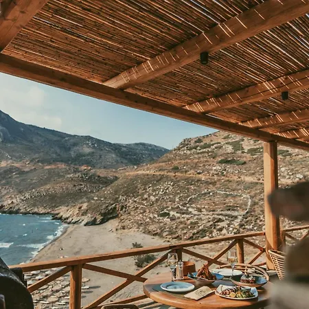 Paradise Szálloda 3*