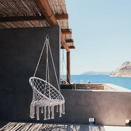 Paradise فندق