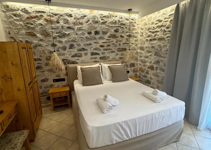 Paradise Hotel