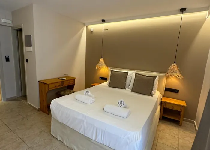 Paradise 3*