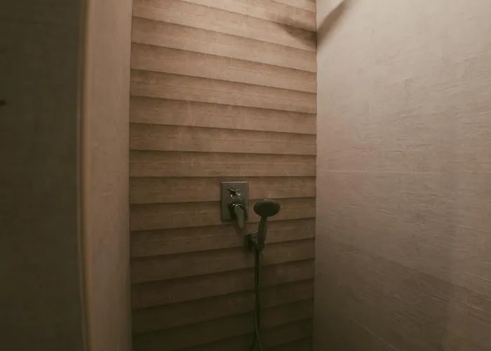 Paradise מלון 3*