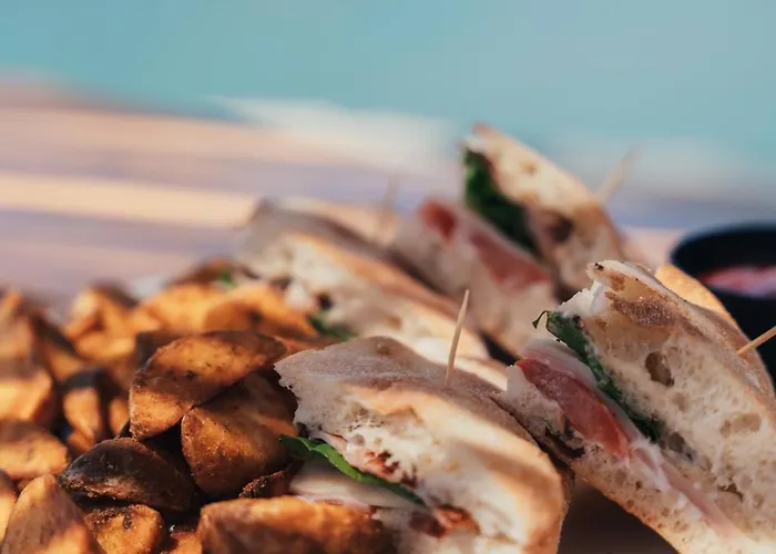 מלון Paradise מרמרי