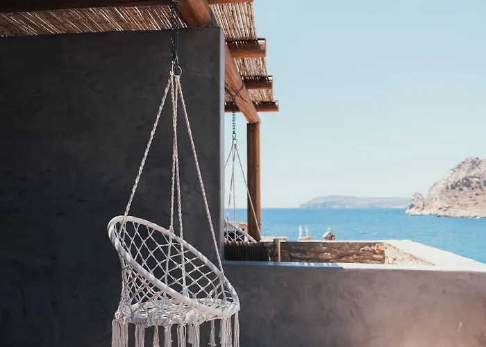 Paradise Hotel